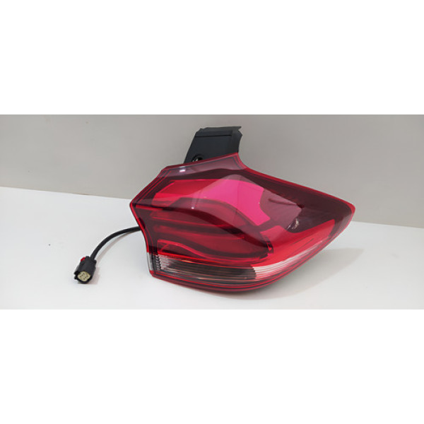 Lanterna Traseira Direita Tracker 2020 2021 2022 Sem Led G Direito