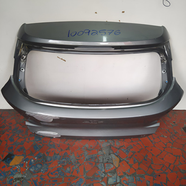 Tampa Traseira Chevrolet Onix 2020 2021 2022 2023 A 2025 Lj Cinza